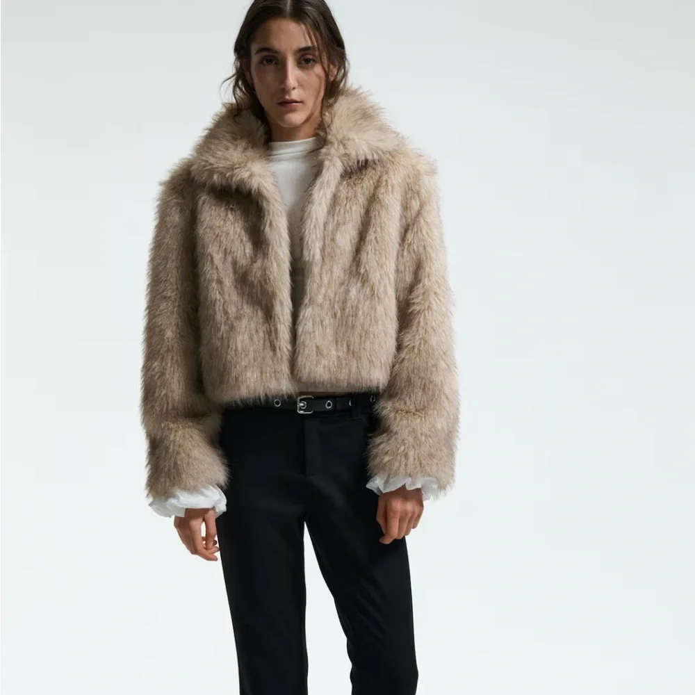 NWT H&M Cream Faux Fur Jacket - Picture 10 of 13